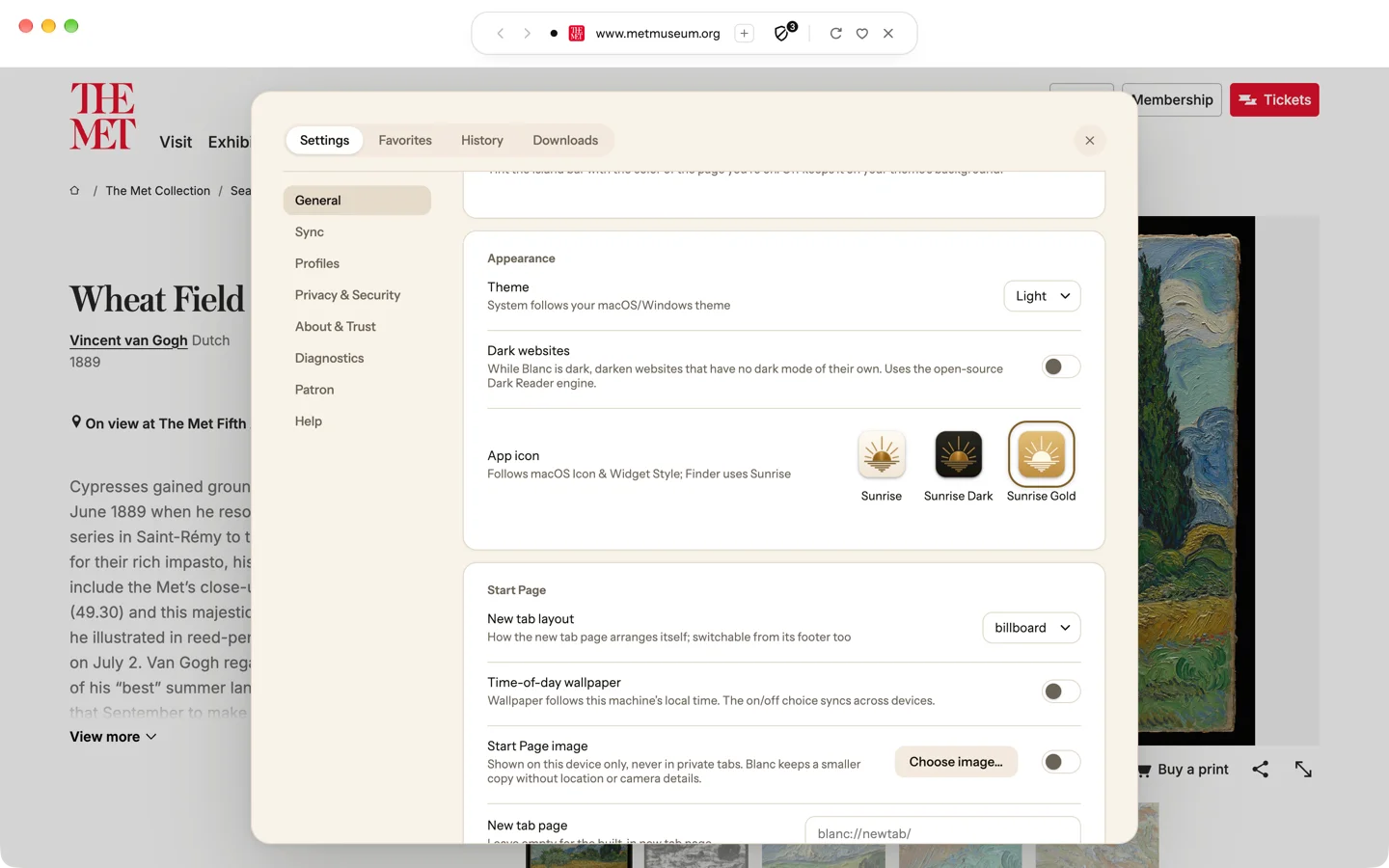 Blanc’s Settings on the Appearance card, where the App icon row offers Sunrise, Sunrise Dark and Sunrise Gold, with Sunrise Gold selected.